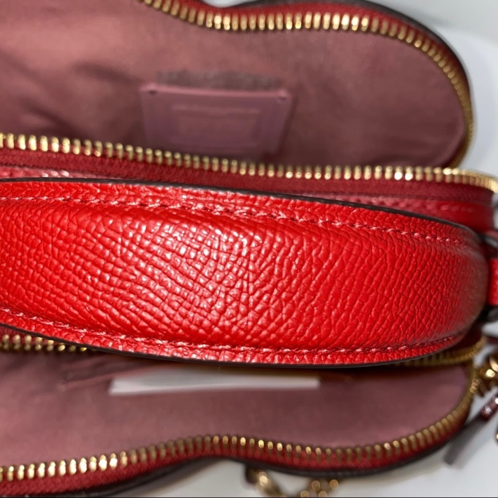 Coach Heart bag Crossbody In Colorblock New - Picture 16 of 16